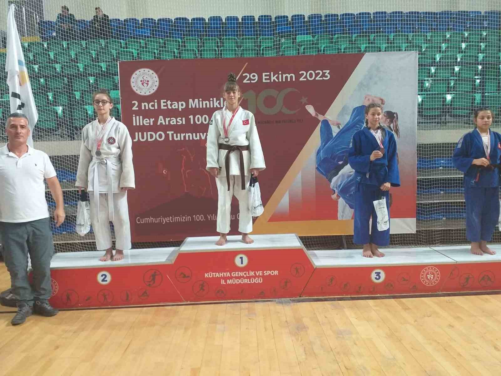 Eskişehir’e 100. Yıl Judo Turnuvası’ndan 3 madalya