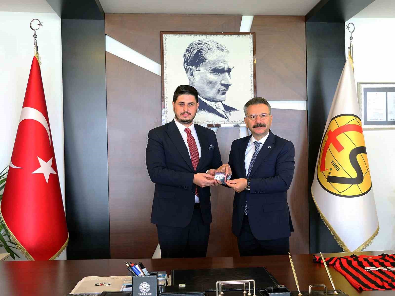 Eskişehir Valisi Hüseyin Aksoy’dan Eskişehirspor’a ziyaret