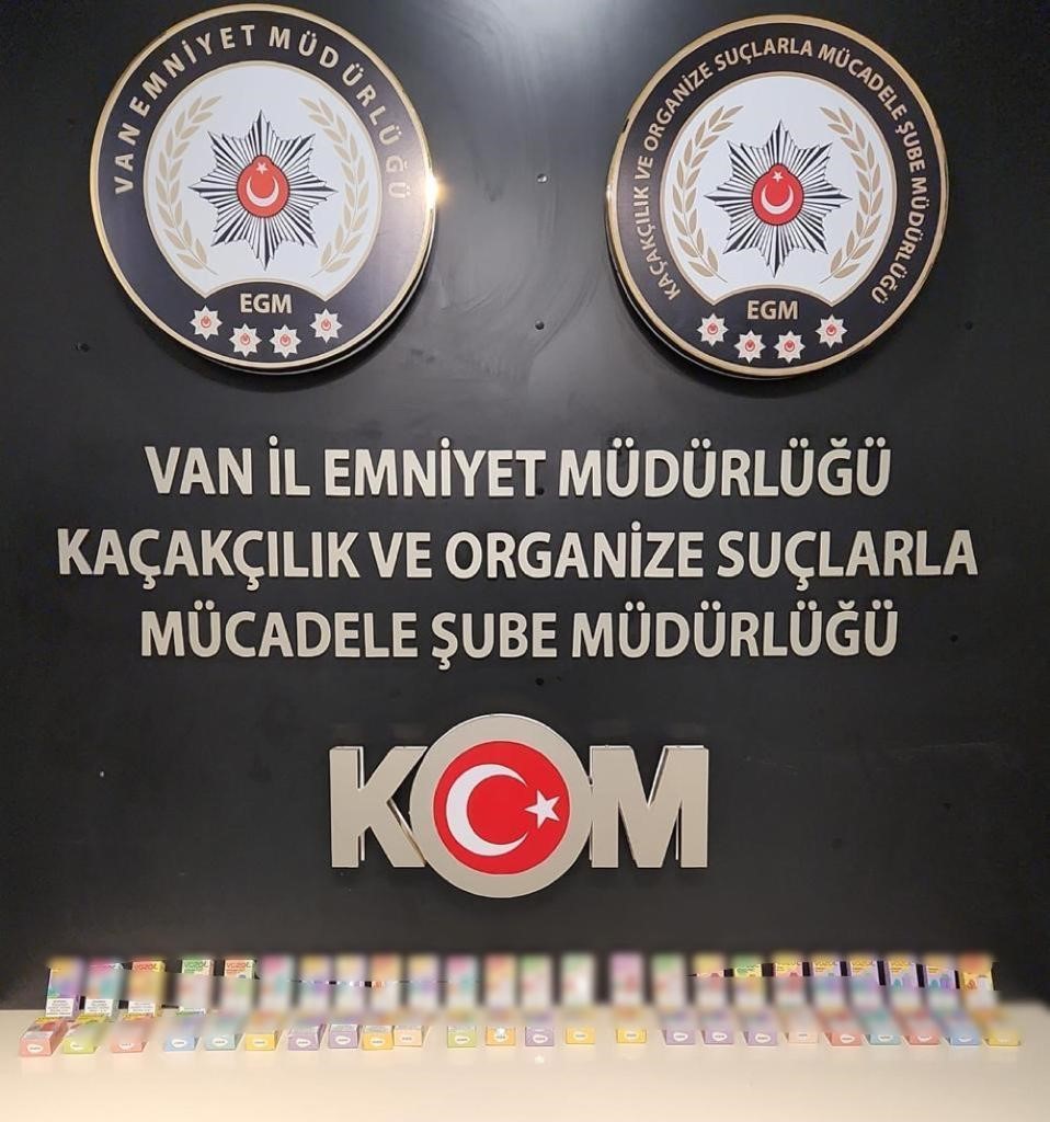 Van’da gümrük kaçakçılığı operasyonu