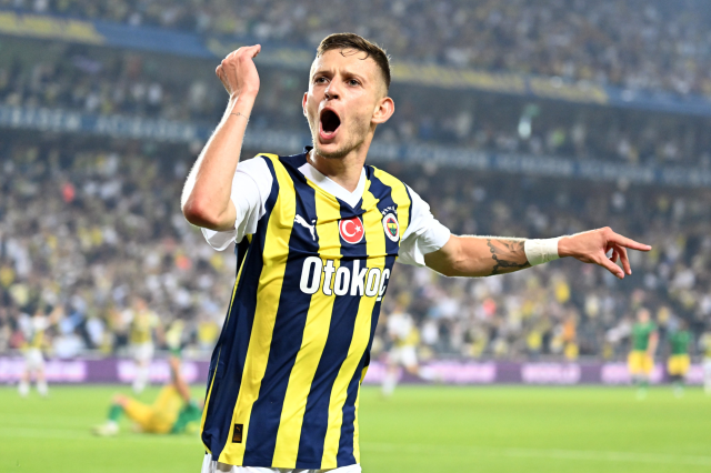 Son Dakika: Kanarya'dan gol şov! Fenerbahçe, sahasında Hatayspor'u 4-2 mağlup etti