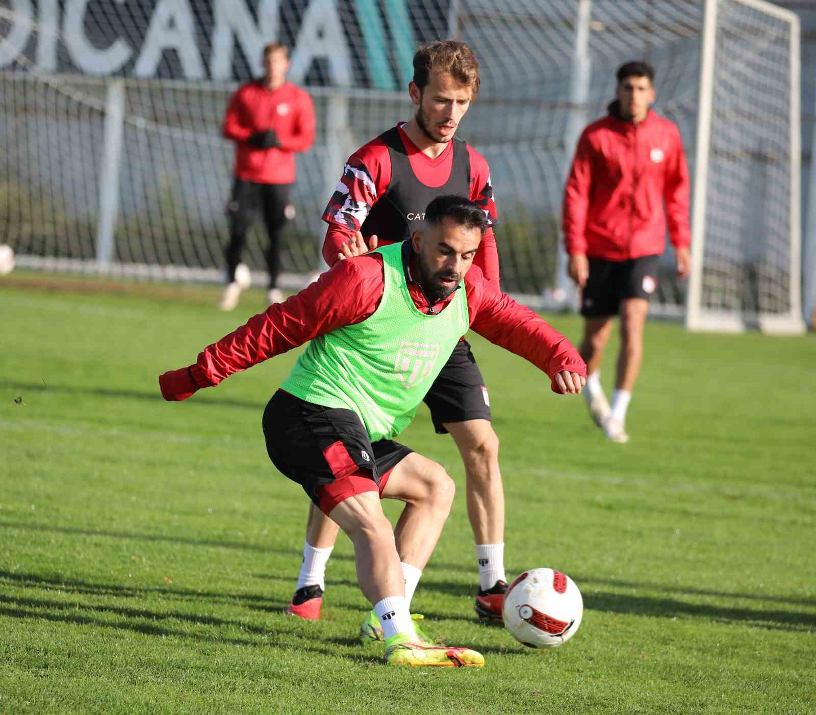 Sivasspor, Pendik maçının taktiğini çalıştı