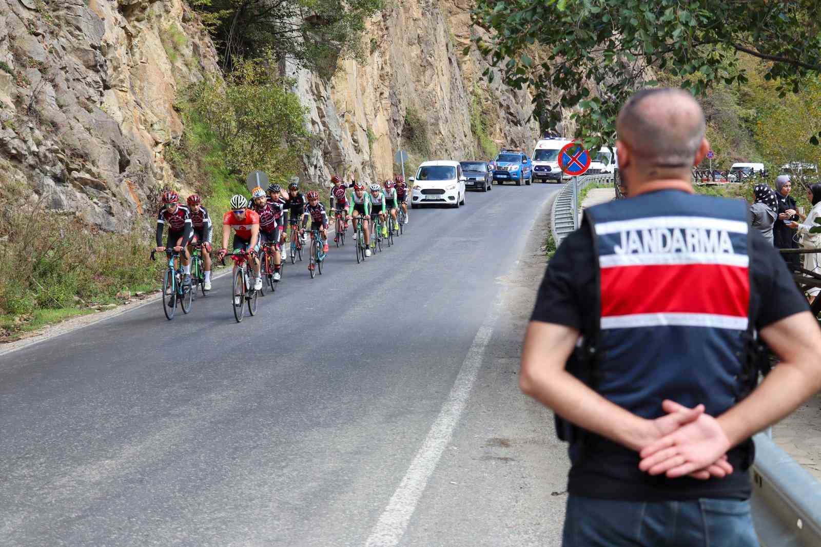 Pedallar Cumhuriyetin 100. yılı onuruna çevrildi