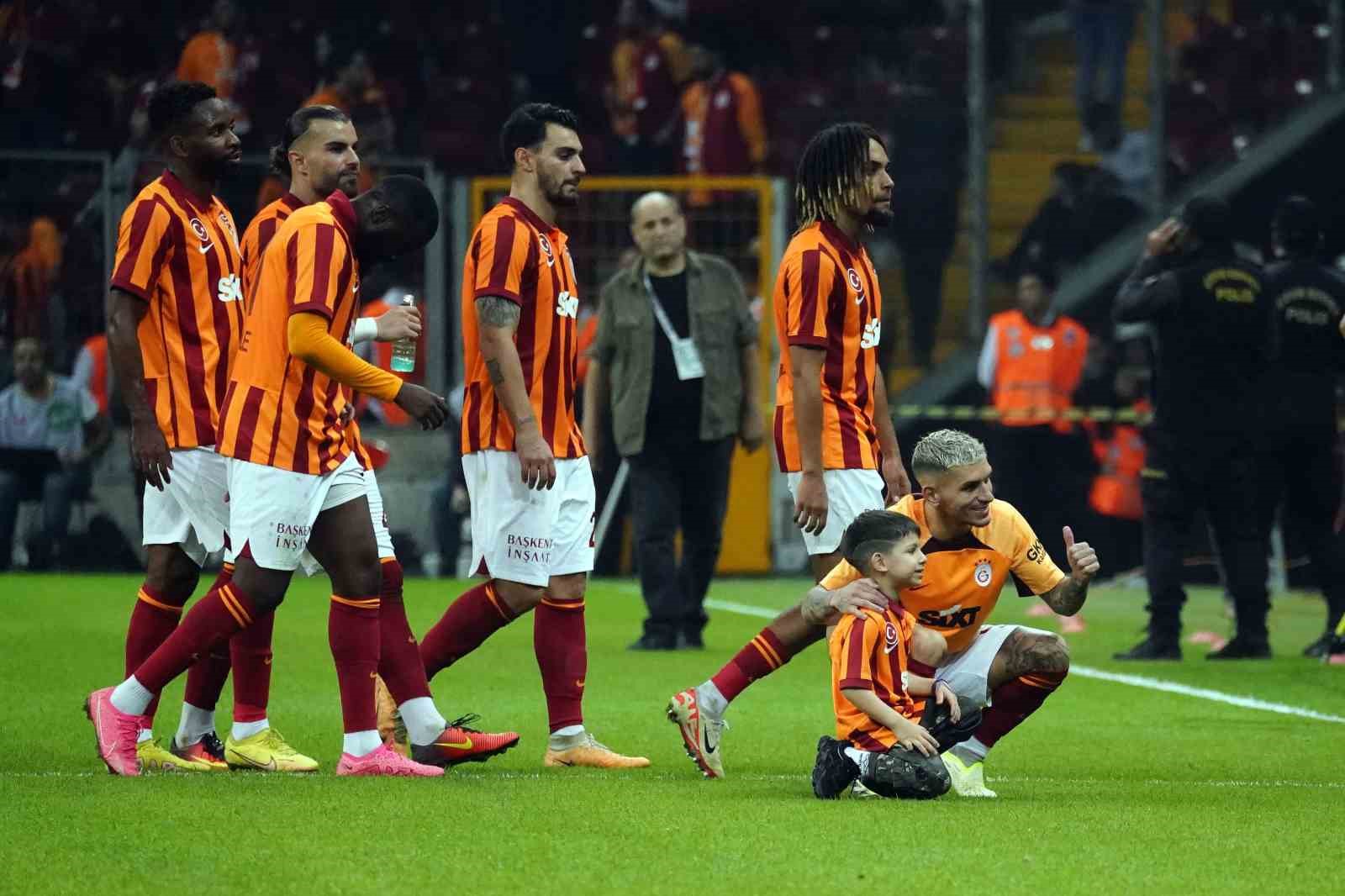 Trendyol Süper Lig: Galatasaray: 2 - Beşiktaş: 1 (Maç sonucu)