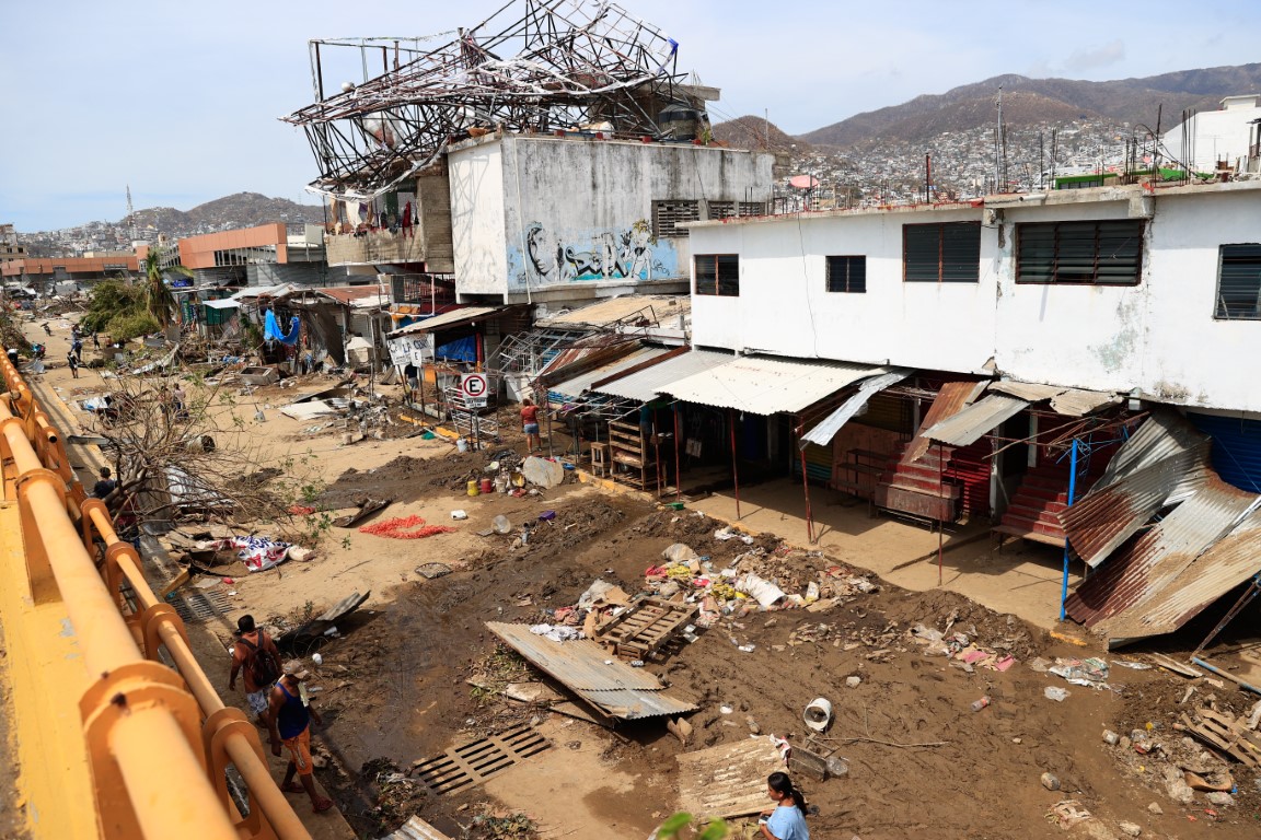 Meksika’da Otis Kasırgası’nda can kaybı 39’a yükseldi