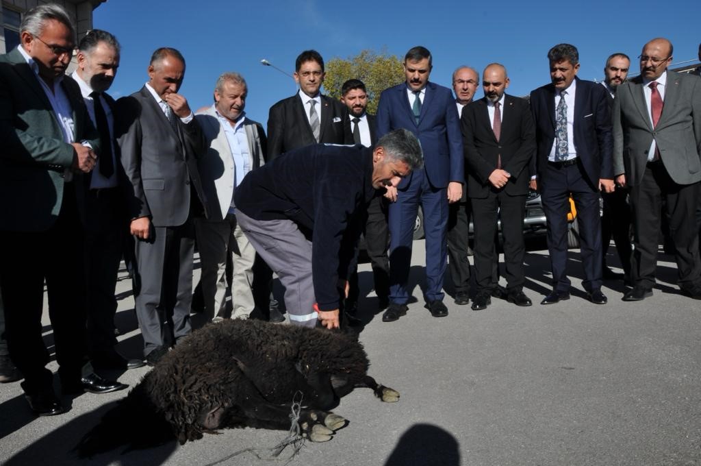 Erzurum Valisi Mustafa Çiftçi  ETB meclis toplantısına katıldı