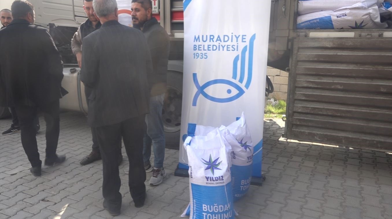 Muradiye’de çiftçilere yüzde 75 hibeli tohum desteği yapıldı