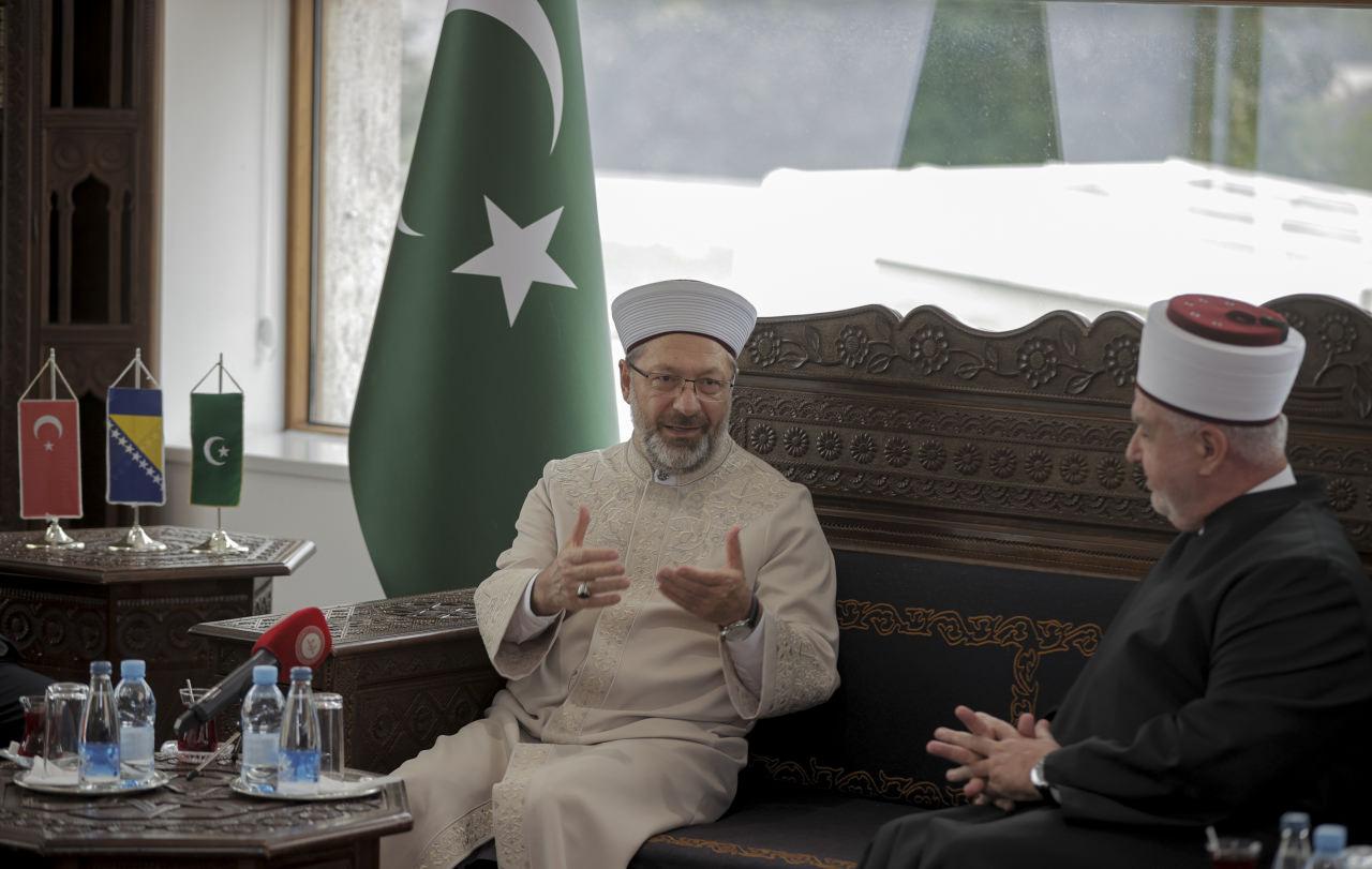 Diyanet İşleri Başkanı Erbaş, Bosna Hersek İslam Birliği Başkanı Kavazovic ile görüştü