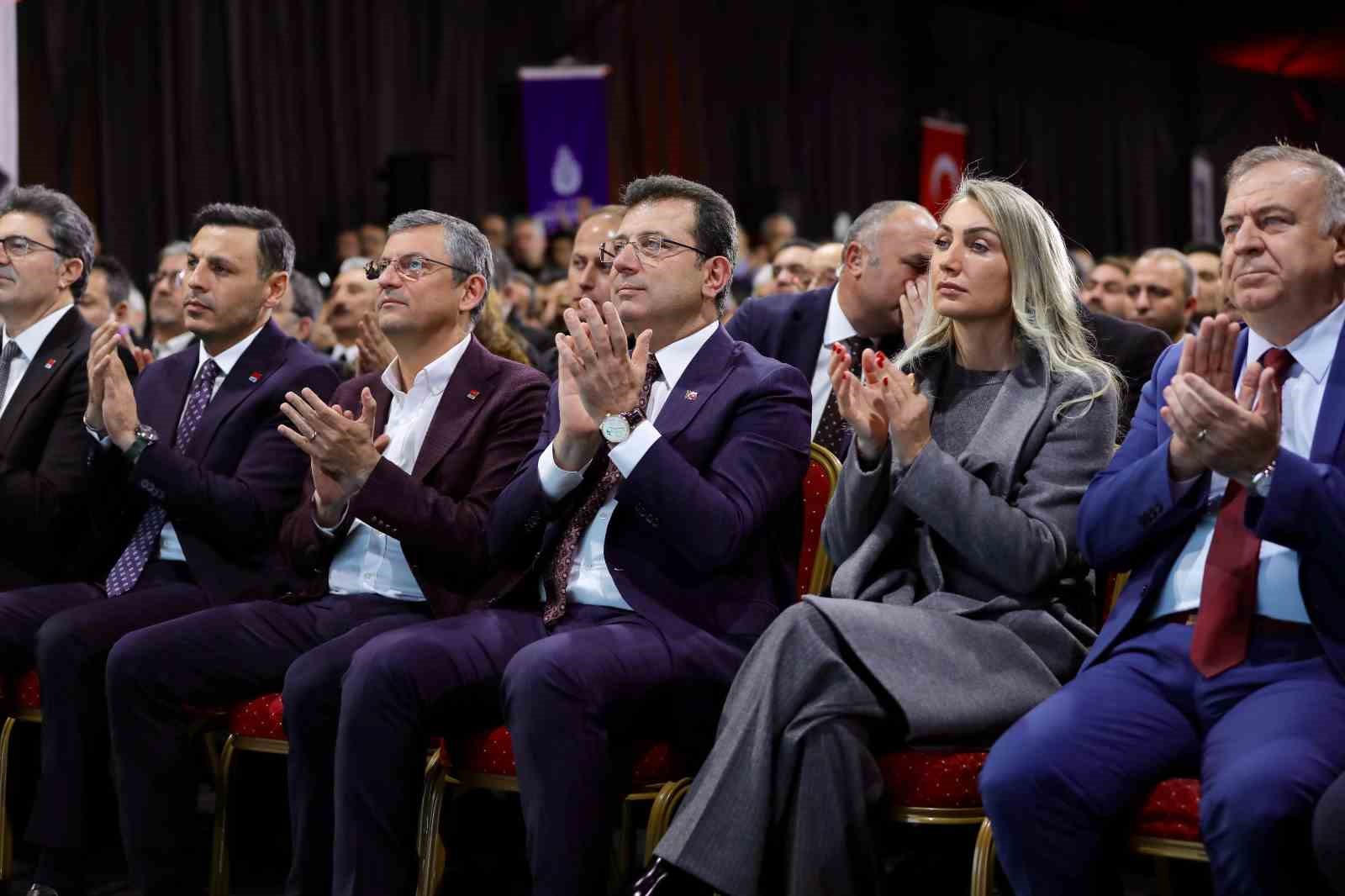 CHP Genel Başkanı Özel, Büyükdere Atatürk Fidanlığı açılış törenine katıldı