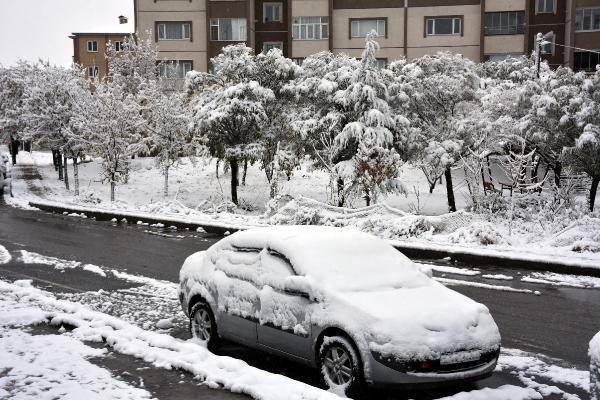 Bitlis'in yüksek kesimlerinde kar kalınlığı 30 santimetre oldu