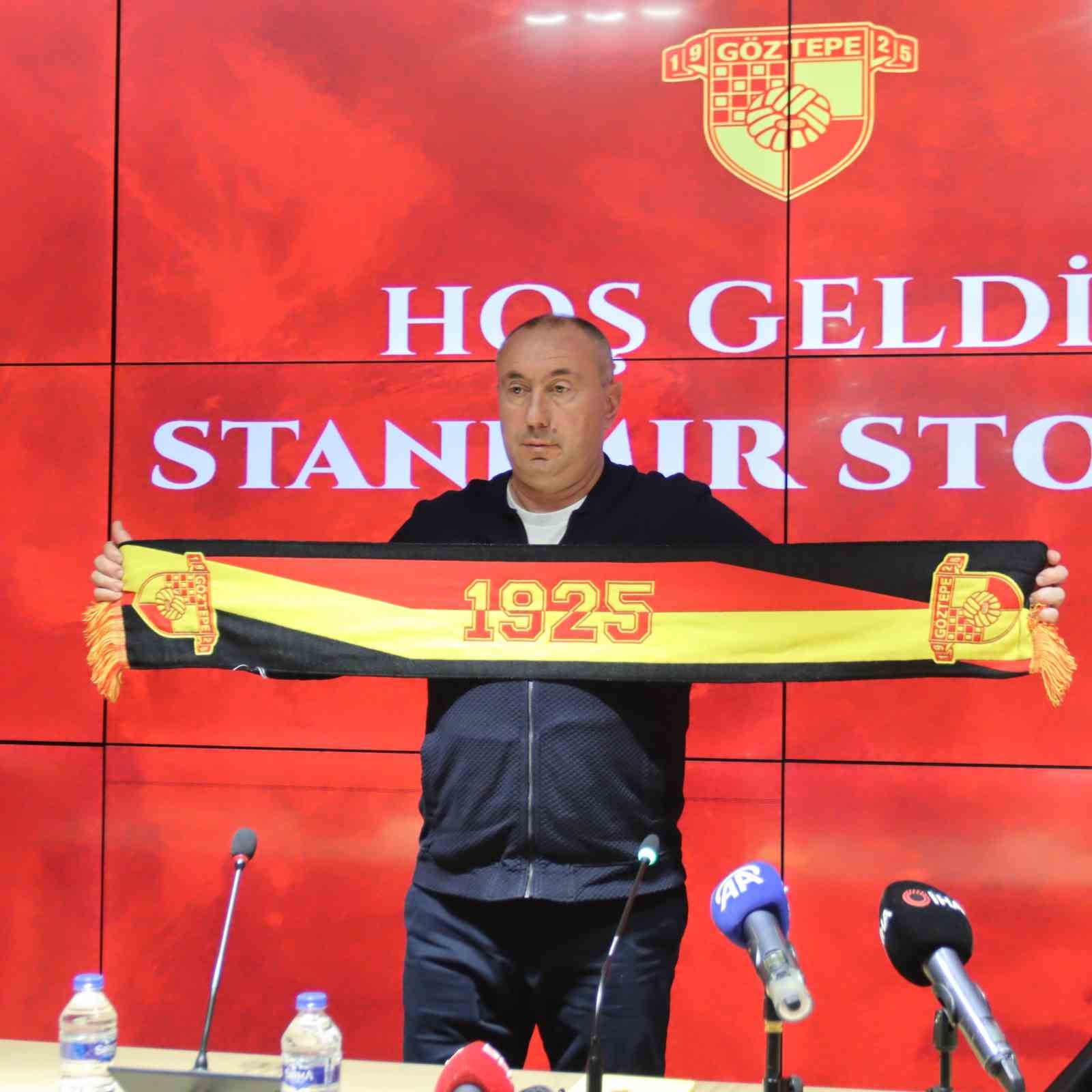 Göztepe’nin yeni teknik direktörü Stoilov: “Hedefimiz Süper Lig”