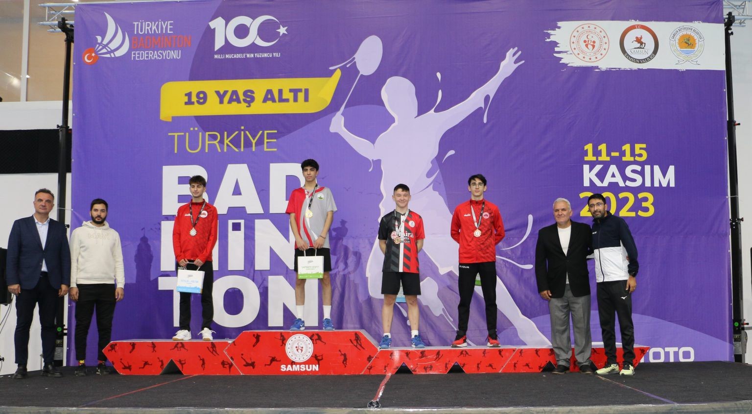 Samsunlu sporcular badmintonda Türkiye Şampiyonu oldu