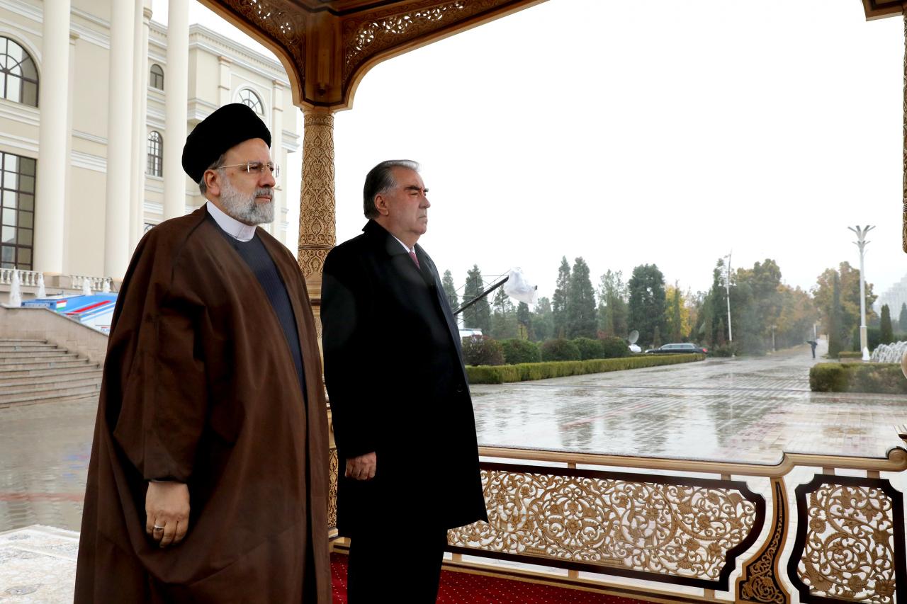 İran ile Tacikistan arasında 18 işbirliği anlaşması imzalandı