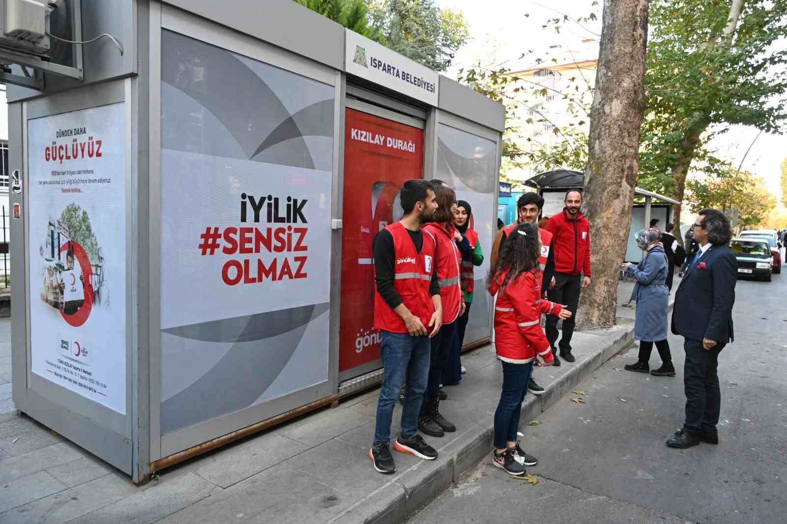 Isparta Belediyesi, farkındalık için Kızılay Durağı oluşturdu