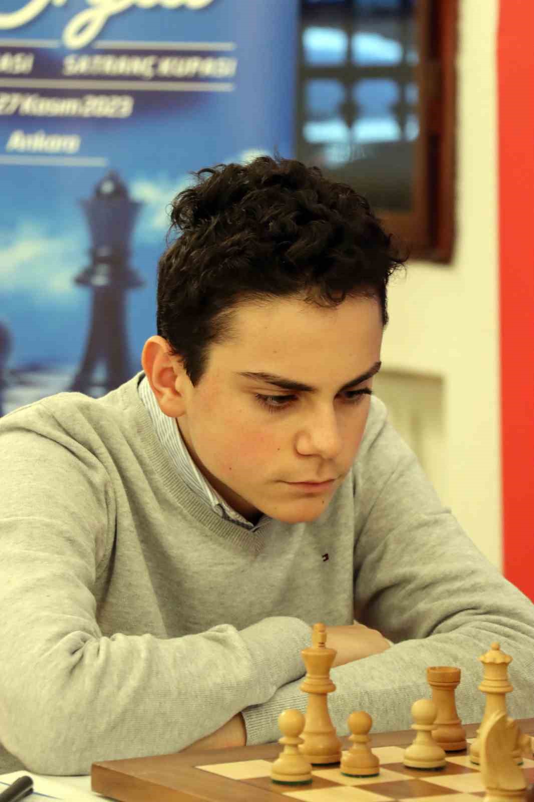 “Cumhuriyetimizin 100. Yılı Türkiye İş Bankası Satranç Kupası”nda şampiyon IM Ediz Gürel oldu