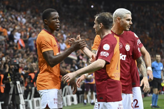 Son Dakika: Zaha'nın gecesi! Galatasaray, Süper Lig'in 11. haftasında Kasımpaşa'yı 2-1 yendi