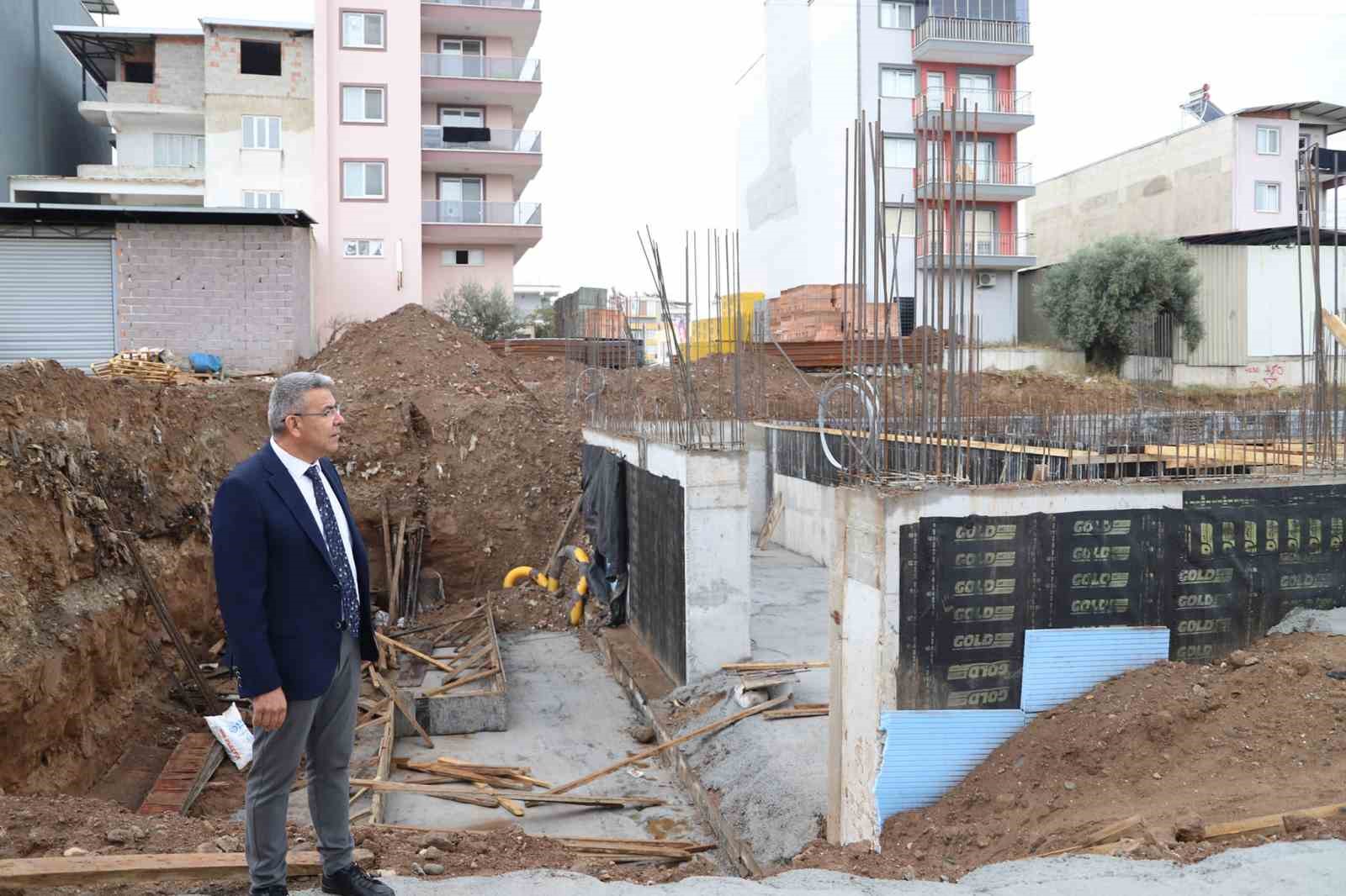 Köşk’te yarı olimpik yüzme havuzunda çalışmalar hız kesmiyor