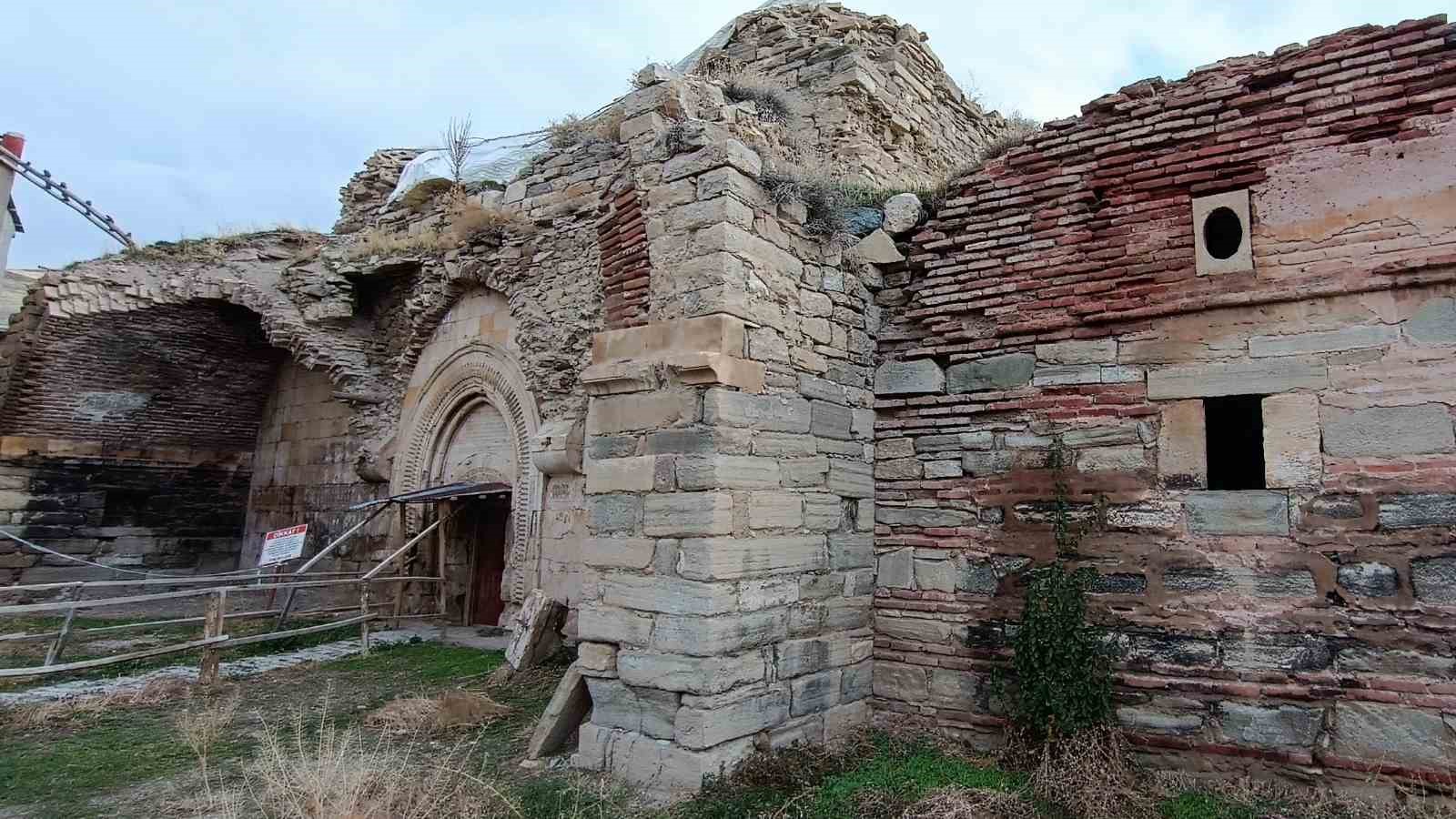 Yedi Kilise yıkılma tehlikesiyle karşı karşıya