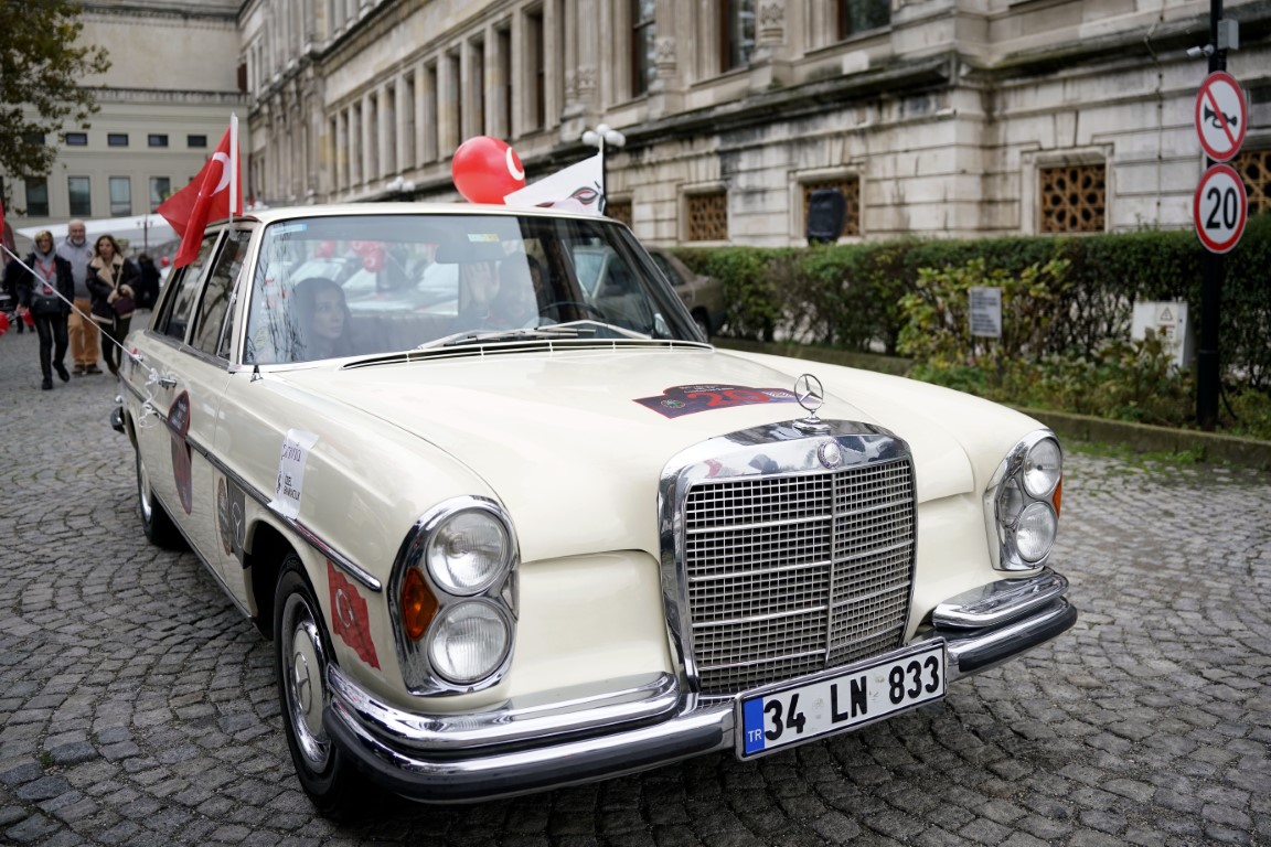 Mercedes-Benz 100. Yıl Cumhuriyet Rallisi başladı