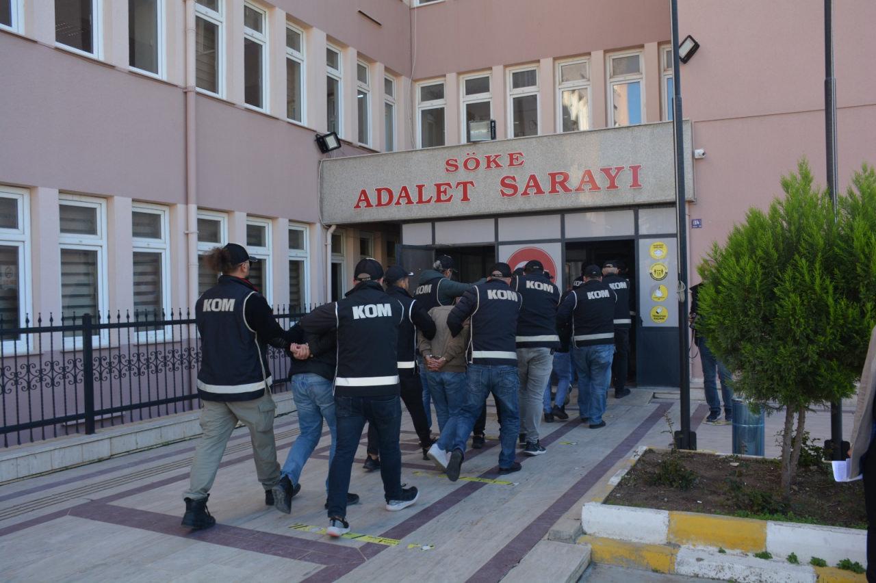 Aydın'da göçmen kaçakçılığı operasyonu: 12 kişiden 9'u tutuklandı