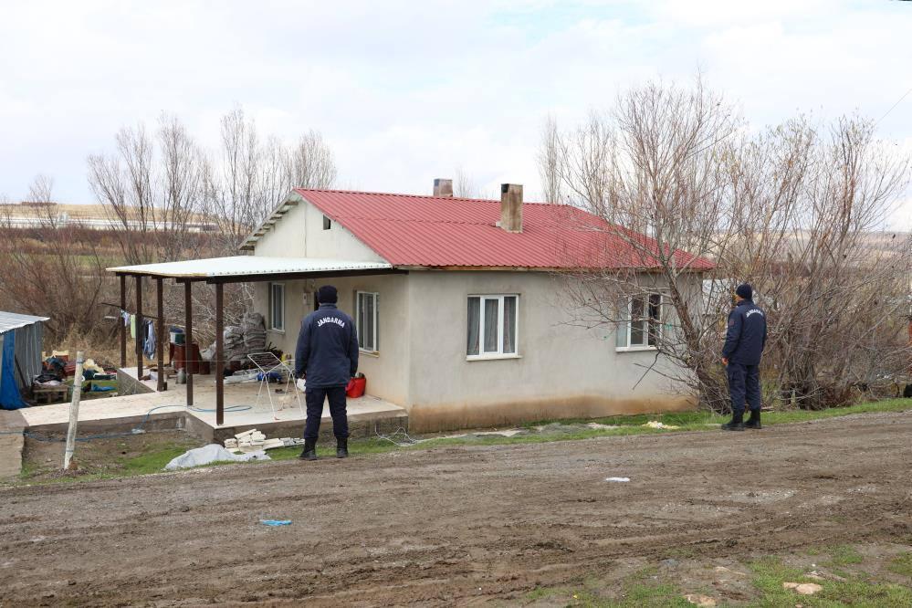 Elazığ'da 'sudan sebep'ten muhtar ve köylüler arasında silahlı kavga: 2 yaralı