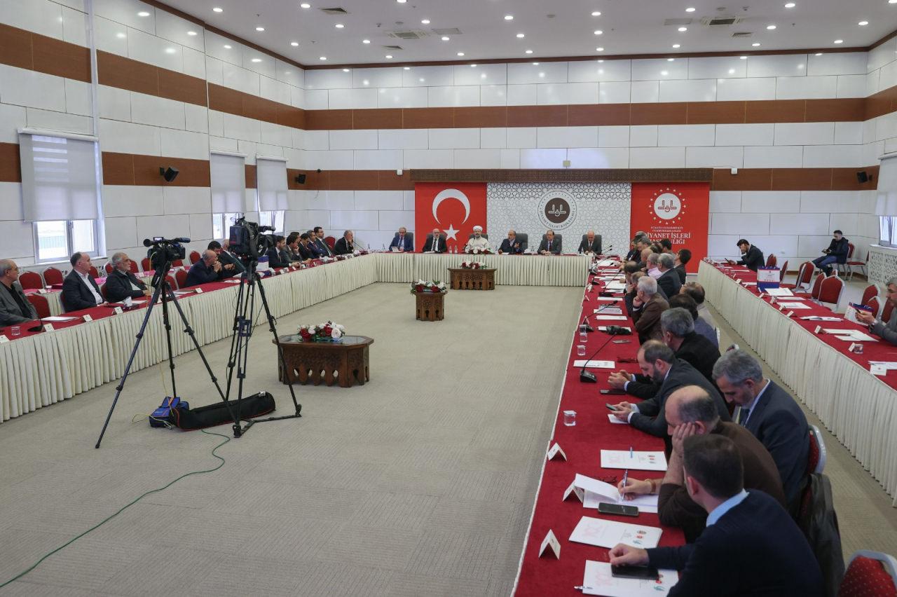 Diyanet İşleri Başkanı Erbaş, MEB ve DİB'in personel sayısında güncelleme talep etti