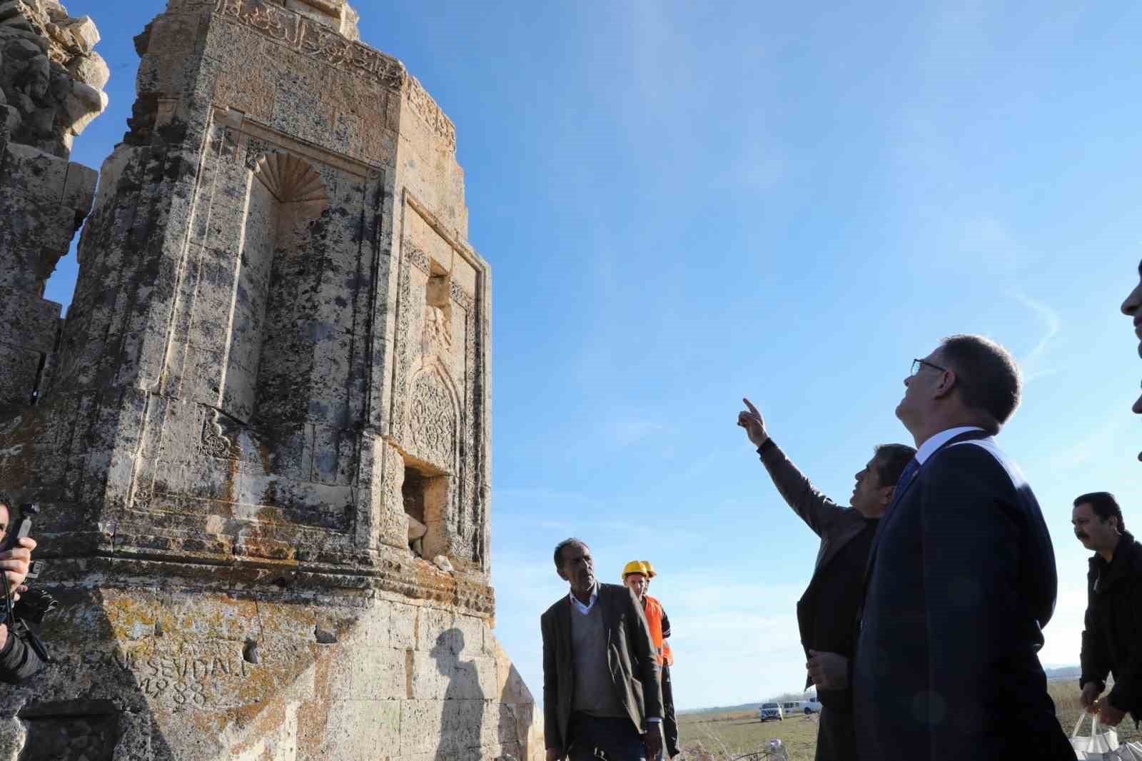 Kara Yusuf Bey Kümbeti aslına uygun şekilde restore edilecek