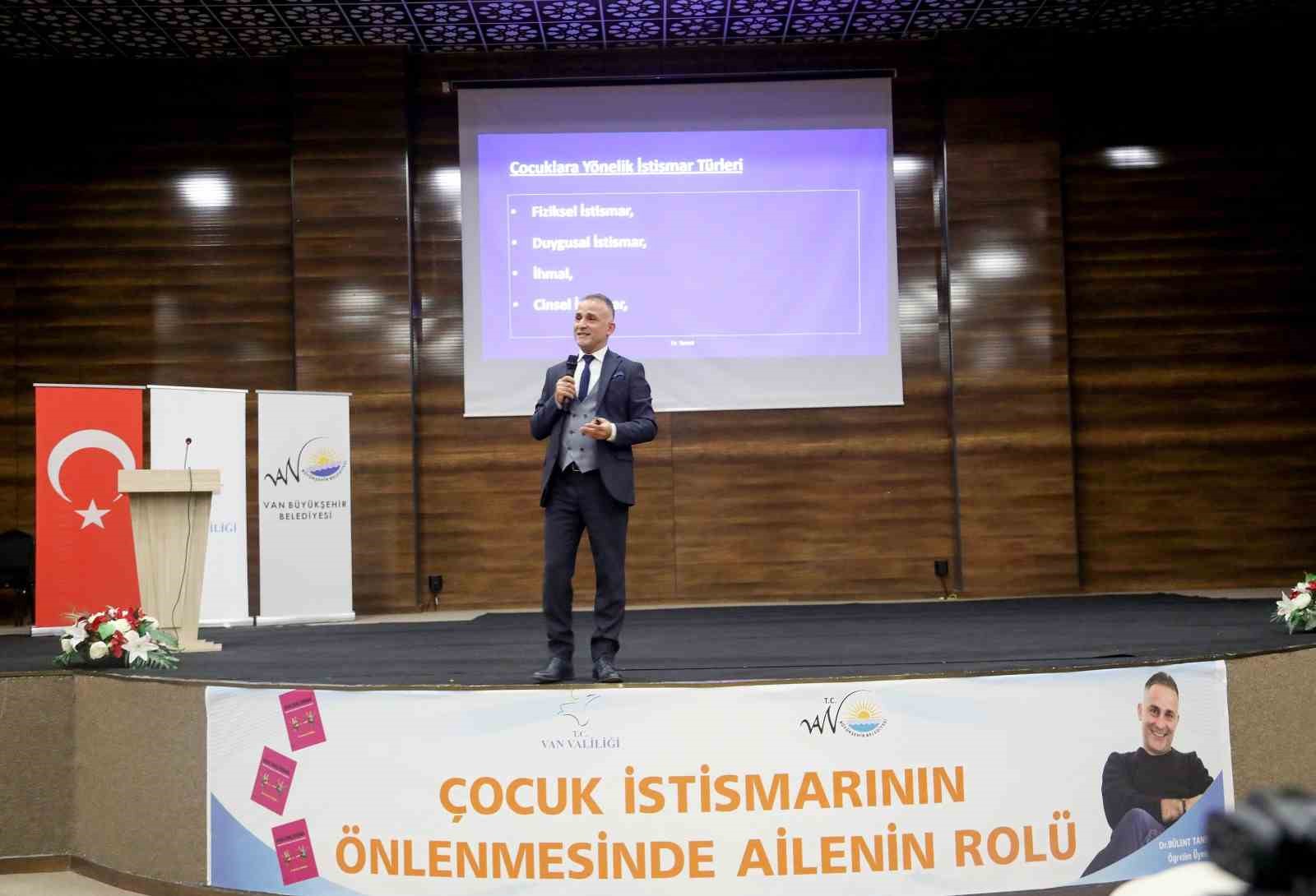 Van’da ‘Çocuk İstismarının Önlenmesinde Ailenin Rolü’ söyleşi düzenlendi