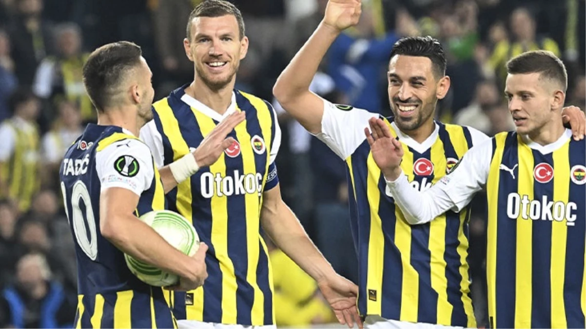 Helal olsun size çocuklar! Atatürk kararı sonrası harekete geçen Fenerbahçeli yıldızlardan ard arda paylaşımlar