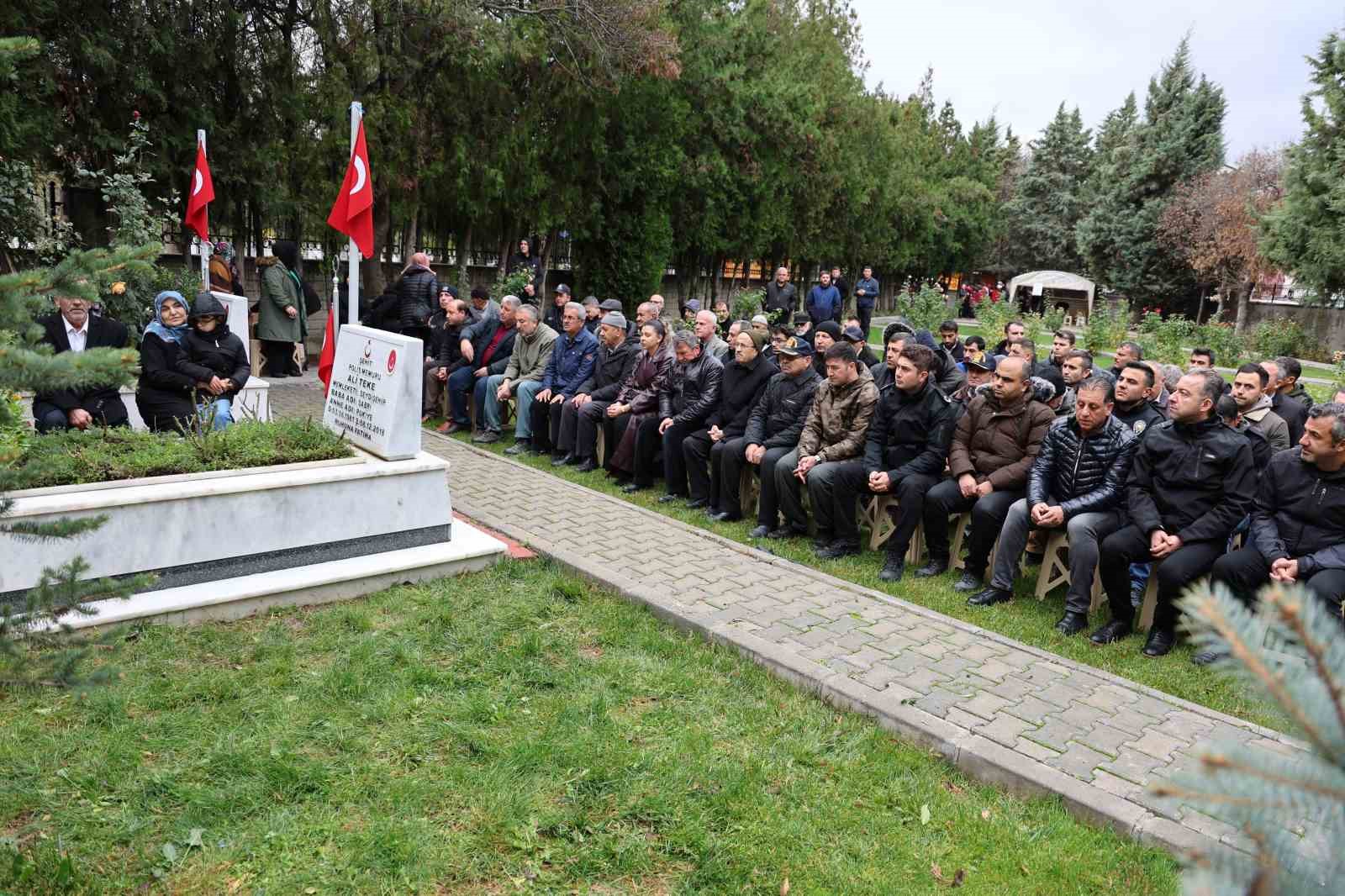 Konya’da şehit polis Ali Teke anısına lokma dağıtıldı