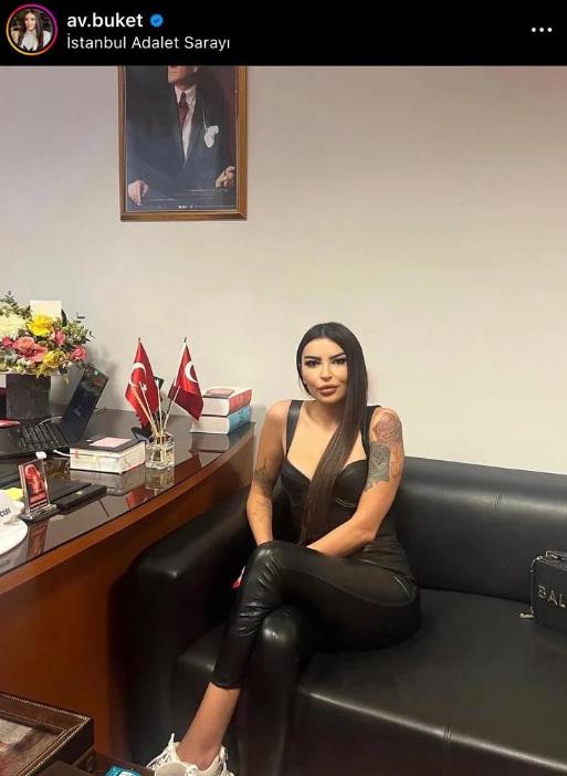 Savcı odasında fotoğraf çektiren kadın avukat hakkında soruşturma başlatıldı