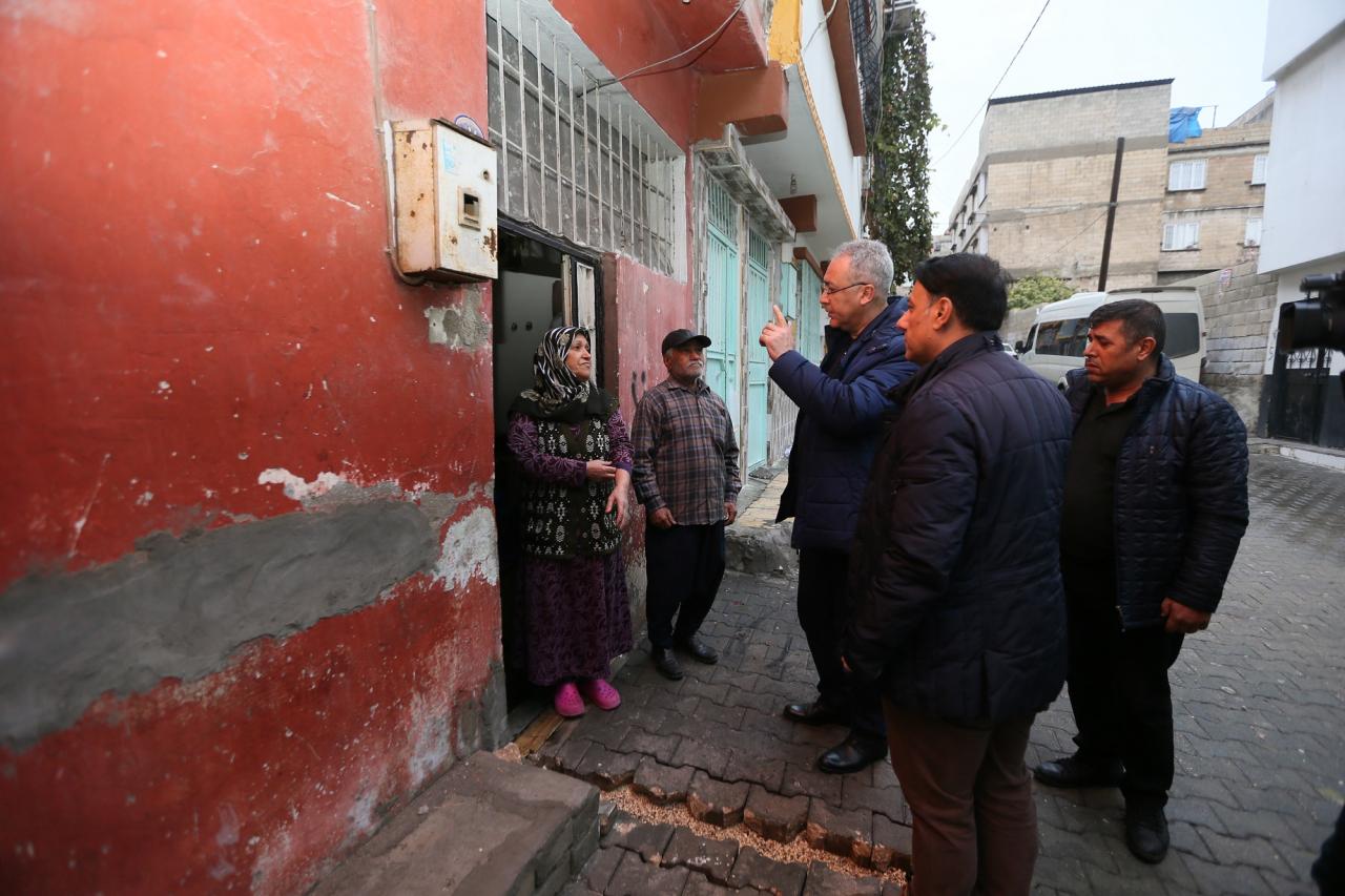 Gaziantep Büyükşehir'den su baskını olan evlere destek! Başkan Şahin tek tek ziyaret etti