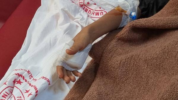 Diyarbakır'da sahipsiz köpeğin saldırdığı çocuk yaralandı