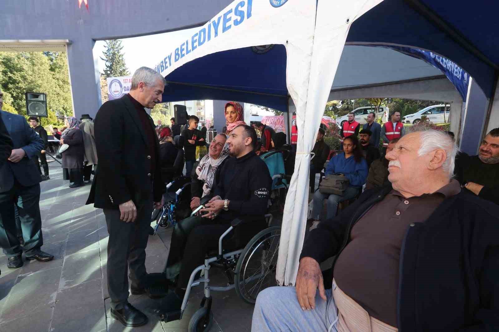 Şahinbey’den 3 bin 712 engelli vatandaşa akülü ve manuel tekerlekli sandalye