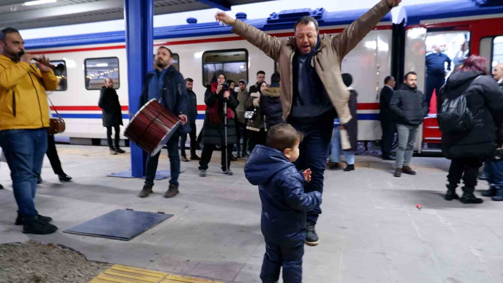 Yılın ilk seferinde Doğu Ekspres Erzurum’da mola verdi