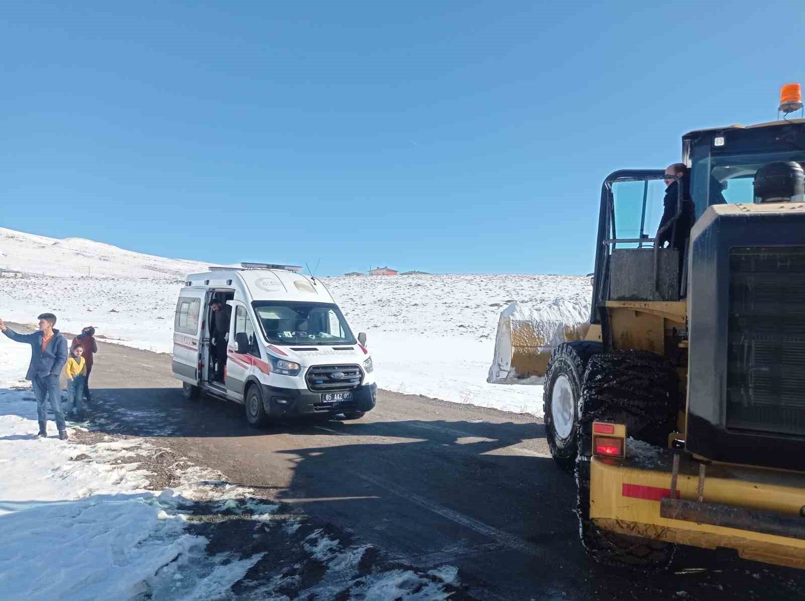 Muradiye’de hasta kurtarma operasyonu