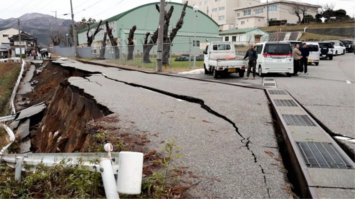 Japonya'da yaşanan depremlerde ölü sayısı 64'e yükseldi