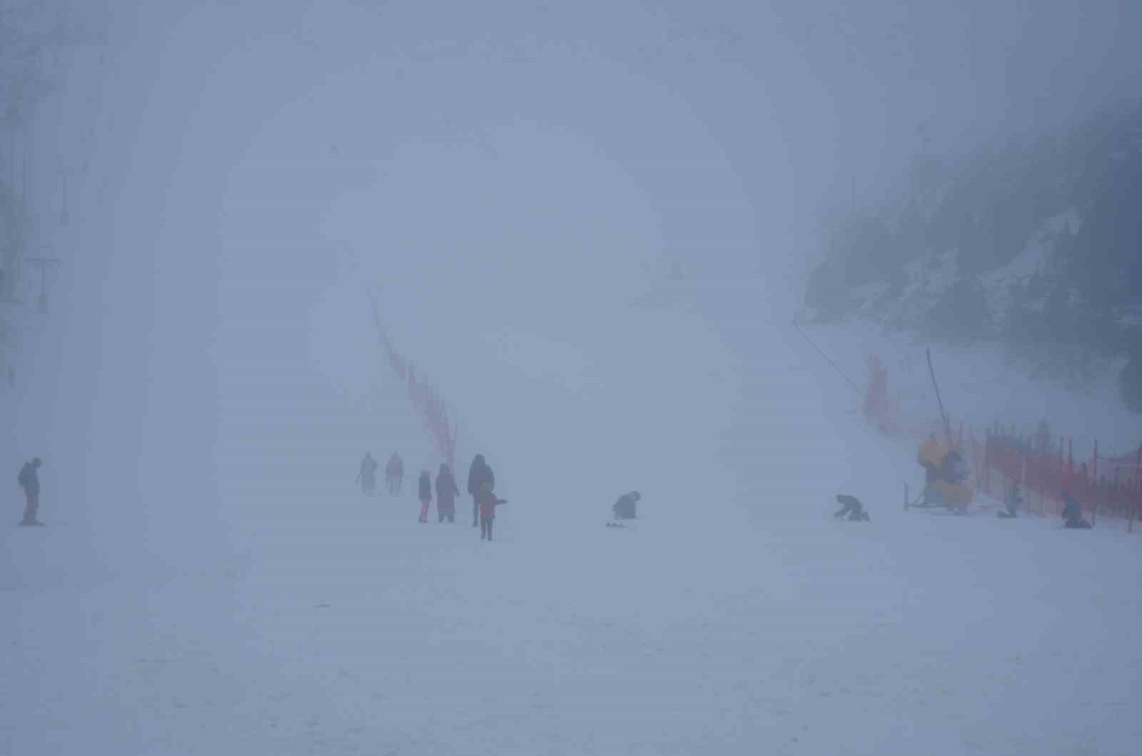 Kayak merkezinde sis görsel şölen oluşturdu