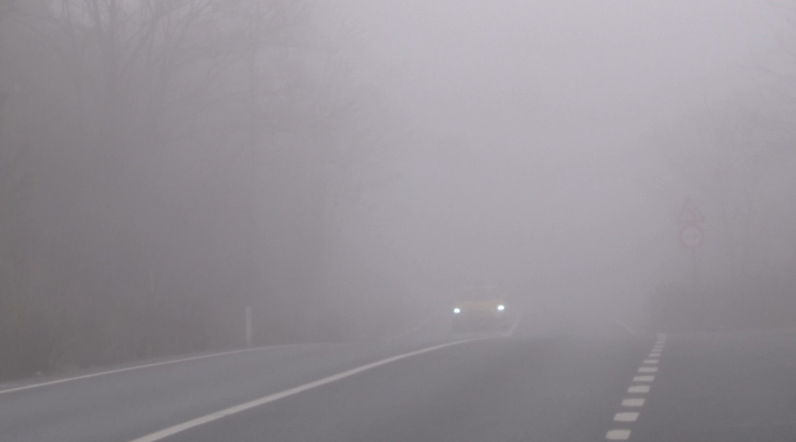 Sarıyer’de sürücüler yoğun sis nedeniyle zor anlar yaşadı