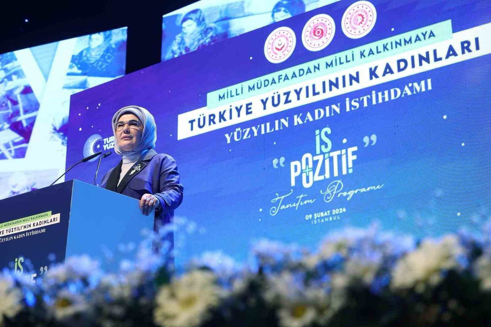 Emine Erdoğan: “Güçlü bir Türkiye üç temel üzerinde yükselir; güçlü kadın, güçlü aile ve güçlü toplum”