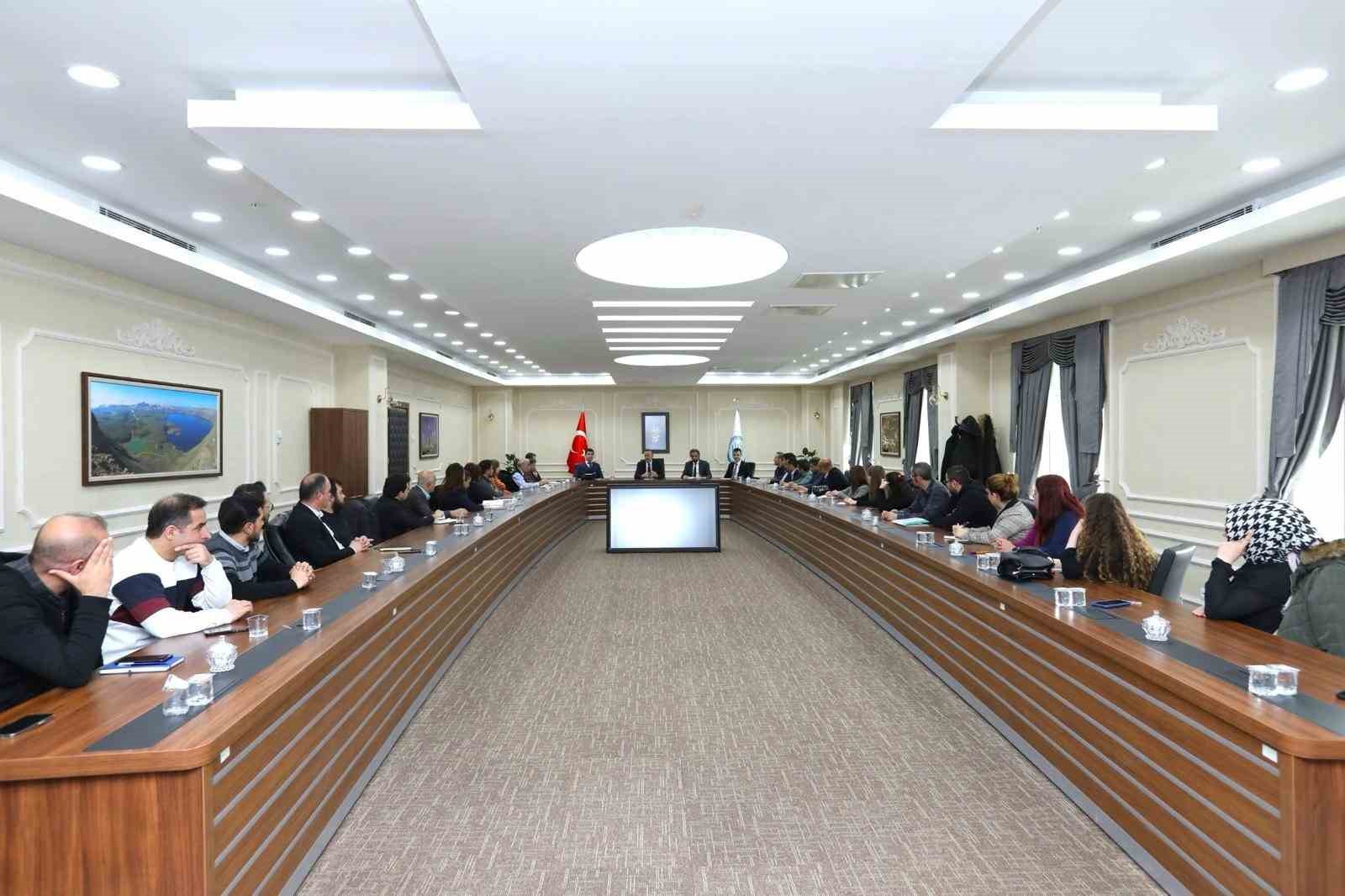 Bitlis Eren Üniversitesi’nde ‘Turizm İhtisaslaşma Toplantısı’ yapıldı