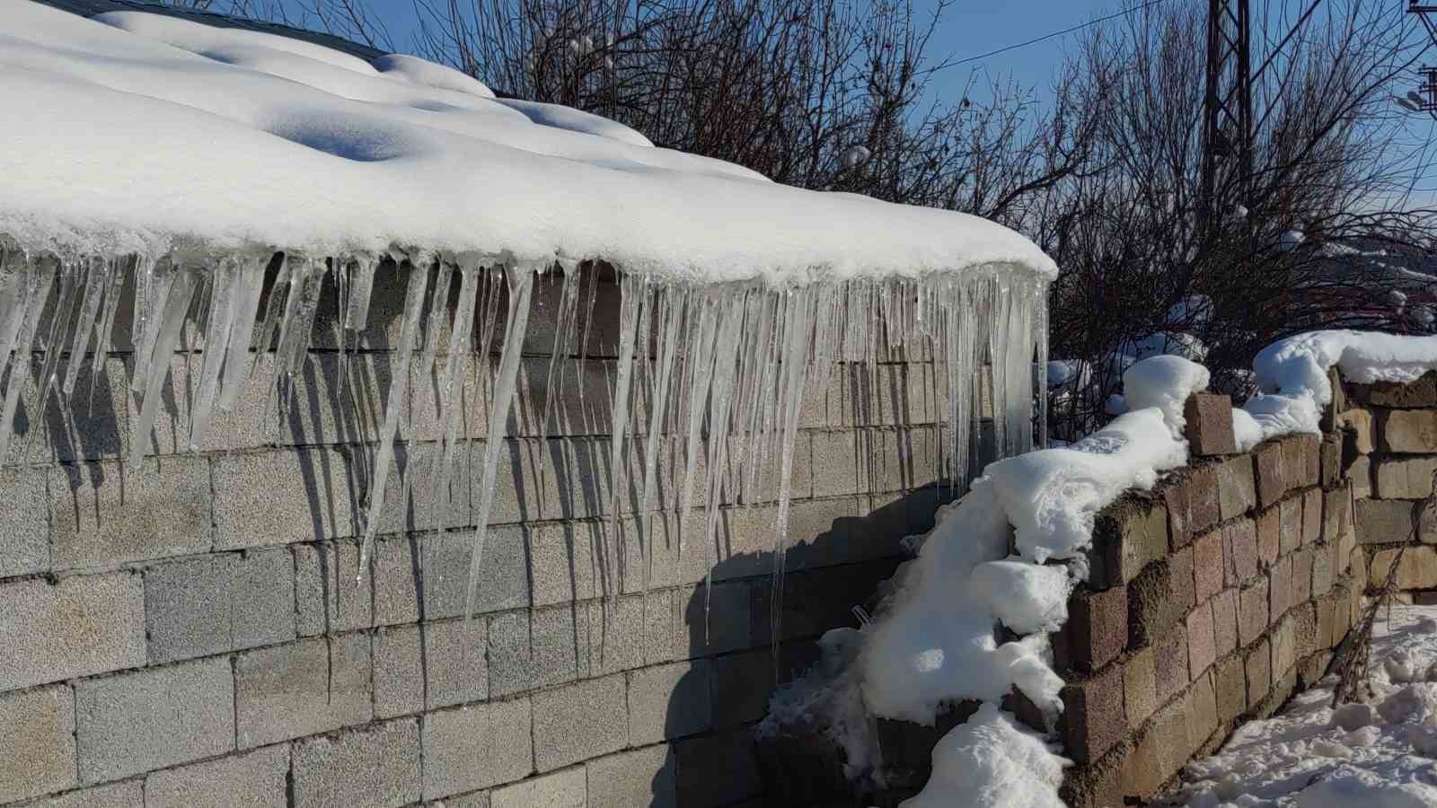 Van’da dondurucu soğuk etkili oluyor