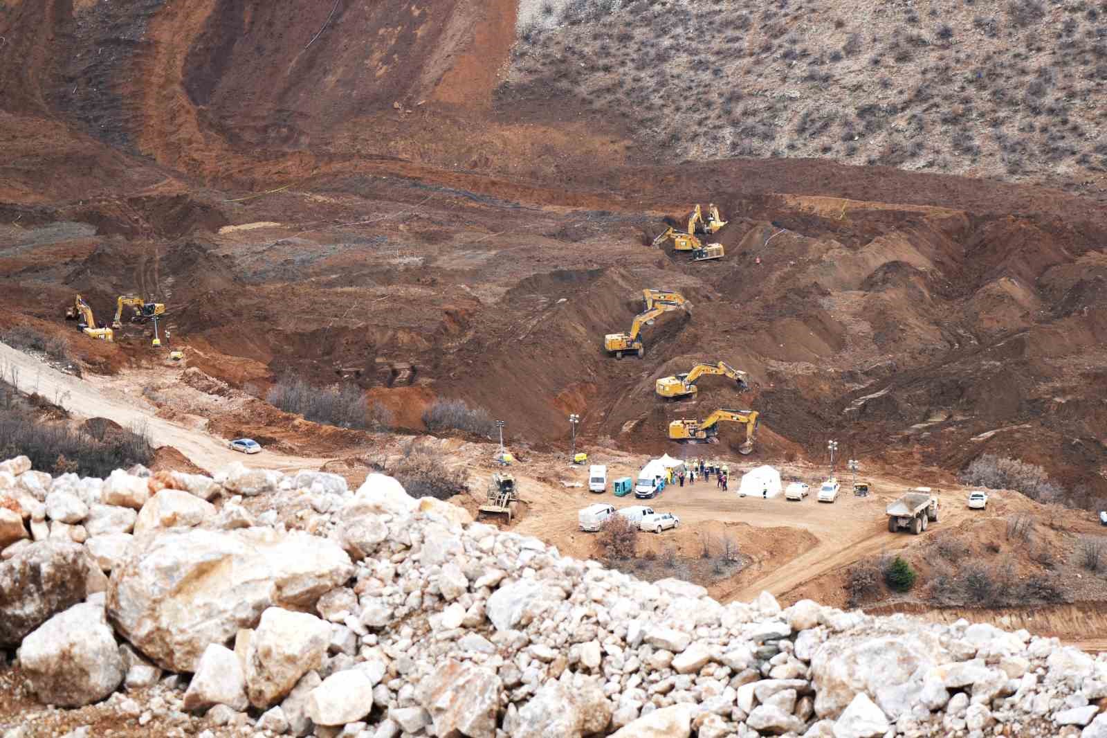 Kayıp işçileri arama çalışmaları 7. gününde devam ediyor