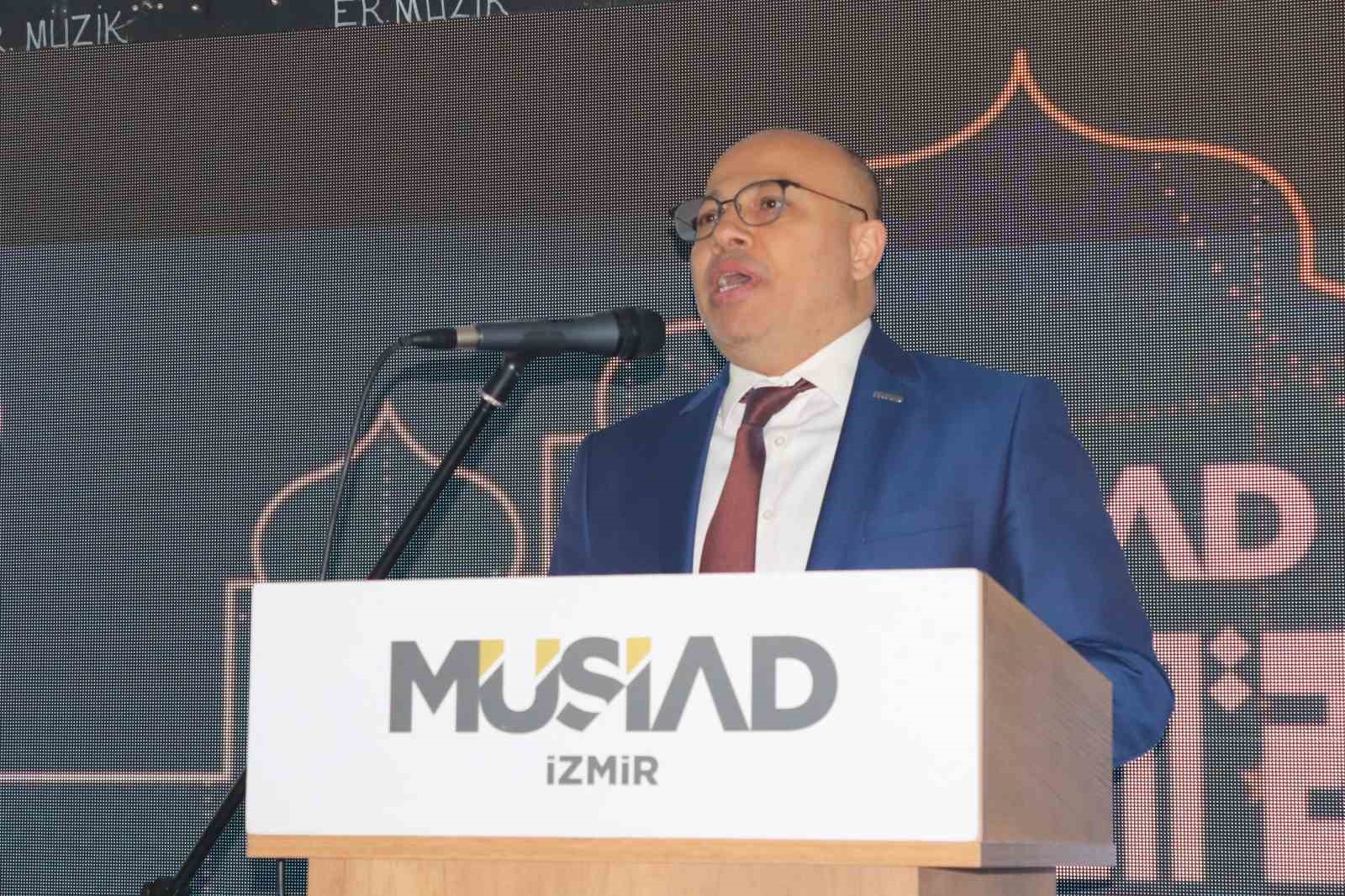 MÜSİAD, iftar sofrasında şehit ve gazi aileleri ile yaşlı ve gençleri ağırladı