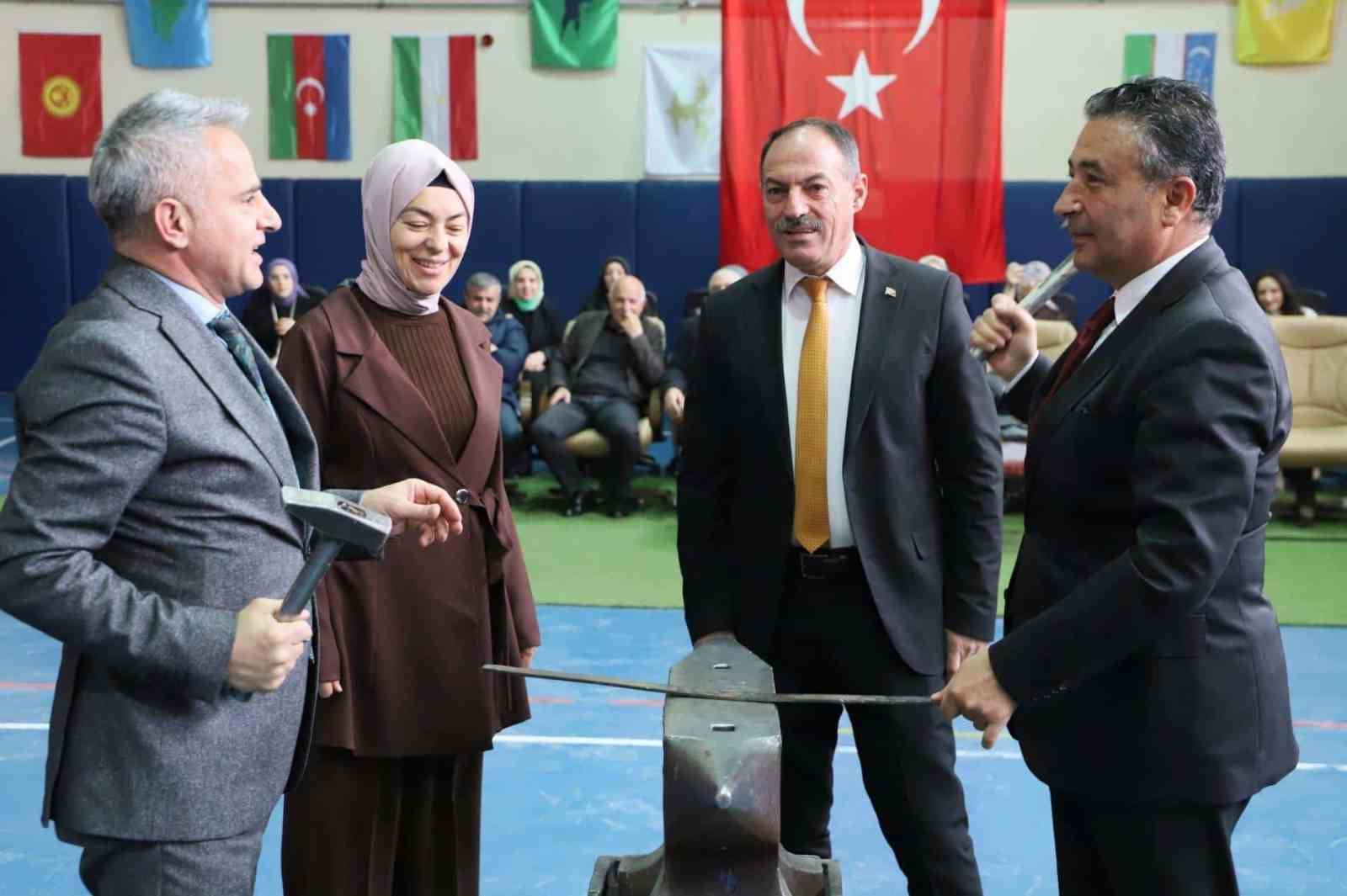 Baharın muştusu Nevruz coşkuyla kutlandı