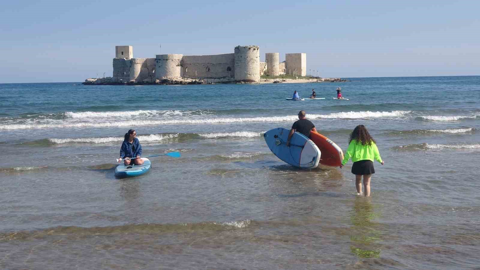 Kızkalesi’nde Mart ayında deniz keyfi