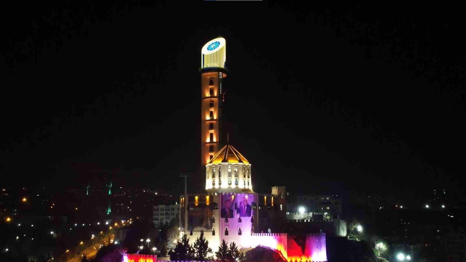 Atatürk Cumhuriyet Kulesinin ışık şovu havadan görüntülendi