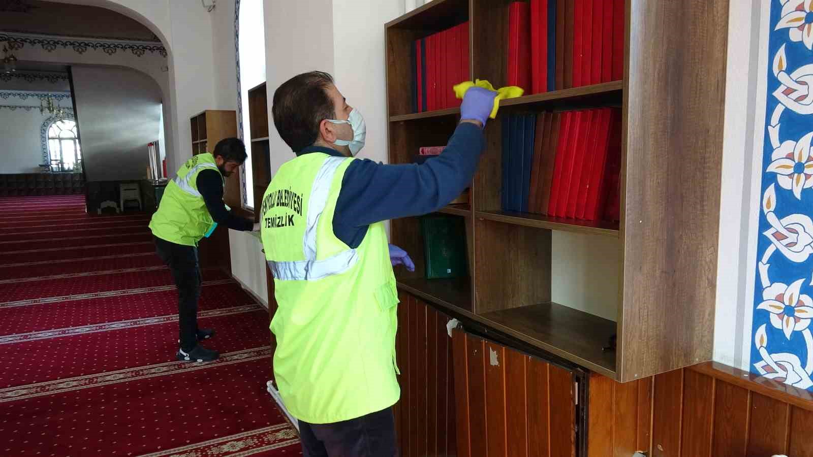 Van’da camiler Ramazan ayına hazırlanıyor