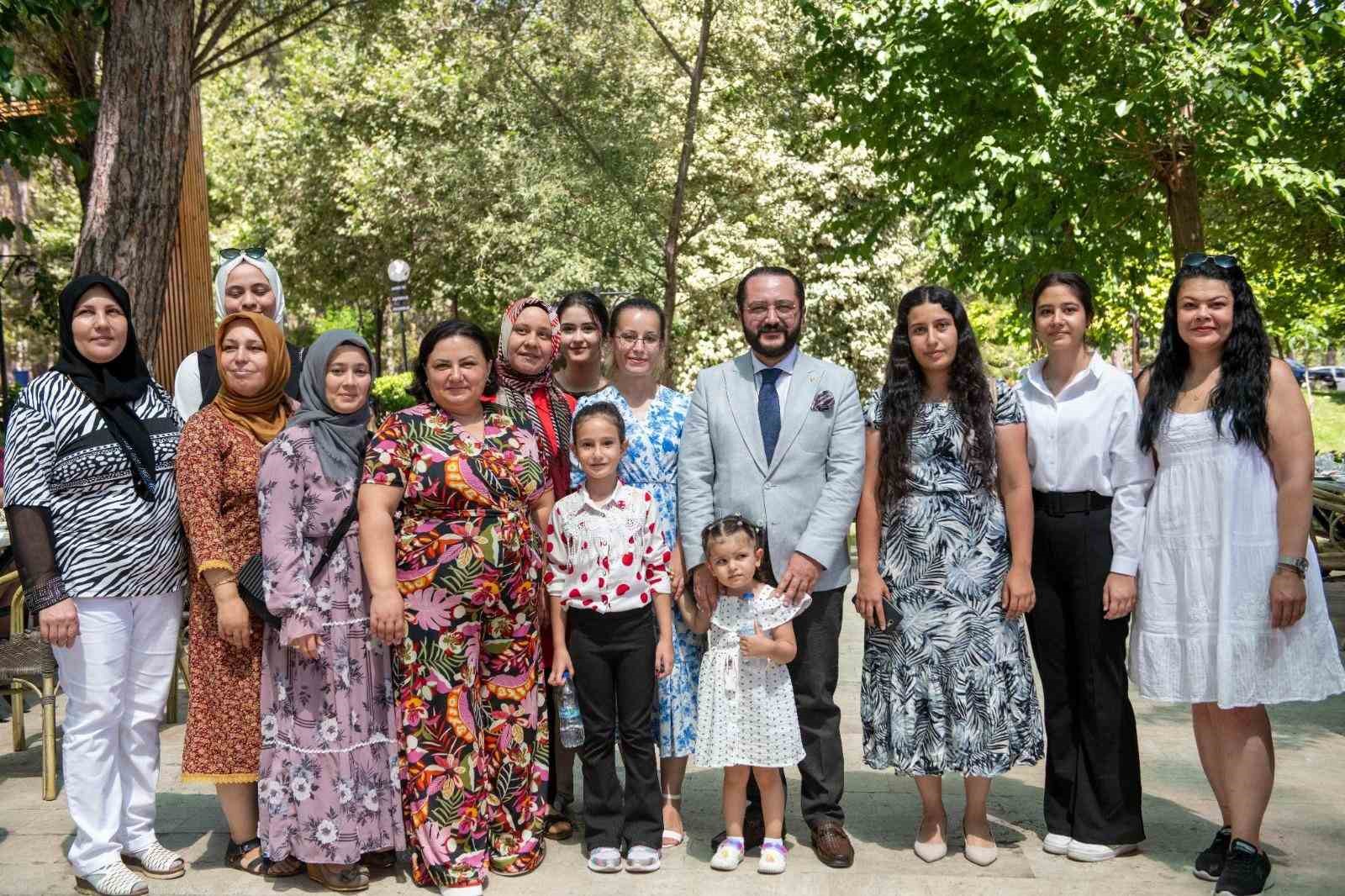 MHP İl Başkanı Yılmaz; “Türk toplum yapısının temel direği kadınlarımızdır”
