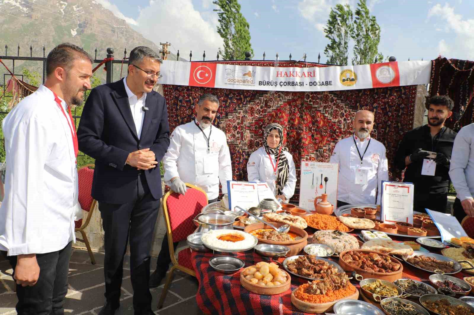 Hakkari’de yöresel lezzetler festivali düzenlendi