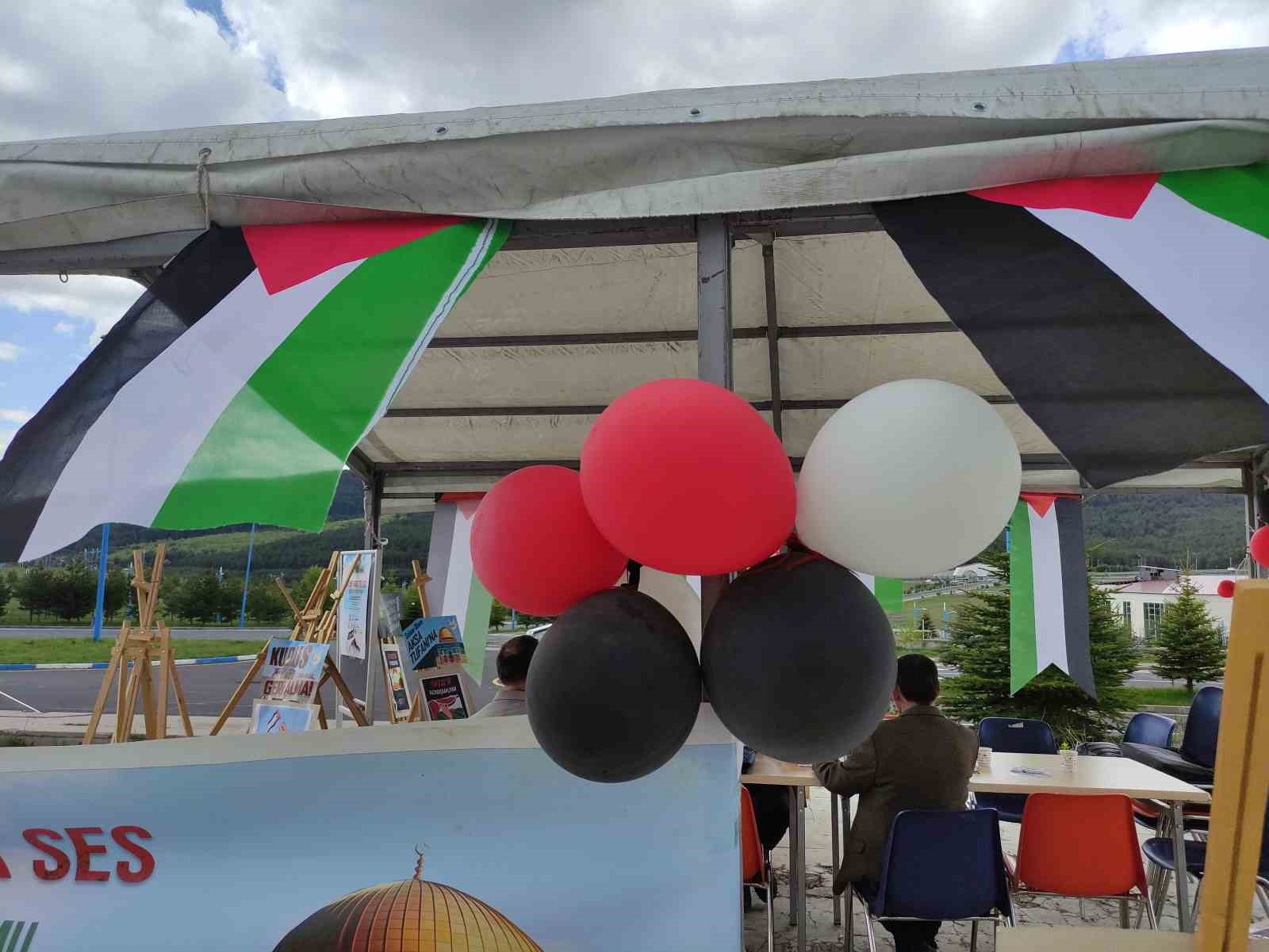 Ardahan’da Filistin’e destek için çadır kuruldu